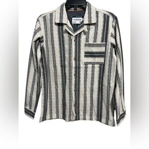 SOVEREIGN CODE
Men’s Stripes Long Sleeve Polo
Size L(14-16) small in Adult